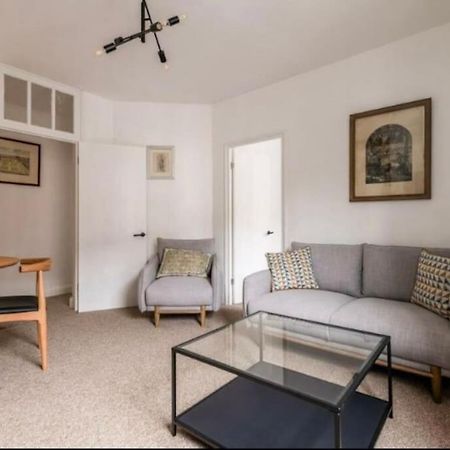 Modern Flat In Central Лондон Экстерьер фото