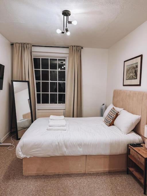 Modern Flat In Central Лондон Экстерьер фото