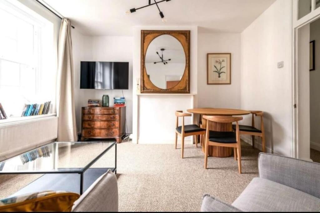 Modern Flat In Central Лондон Экстерьер фото