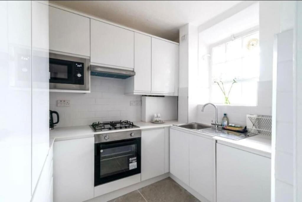 Modern Flat In Central Лондон Экстерьер фото